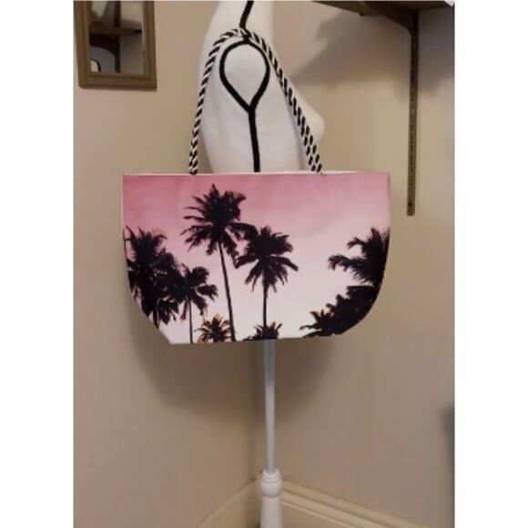 Avon Pink Palm Tree Tote Bag - Beachy & Stylish! - Picture 4 of 10